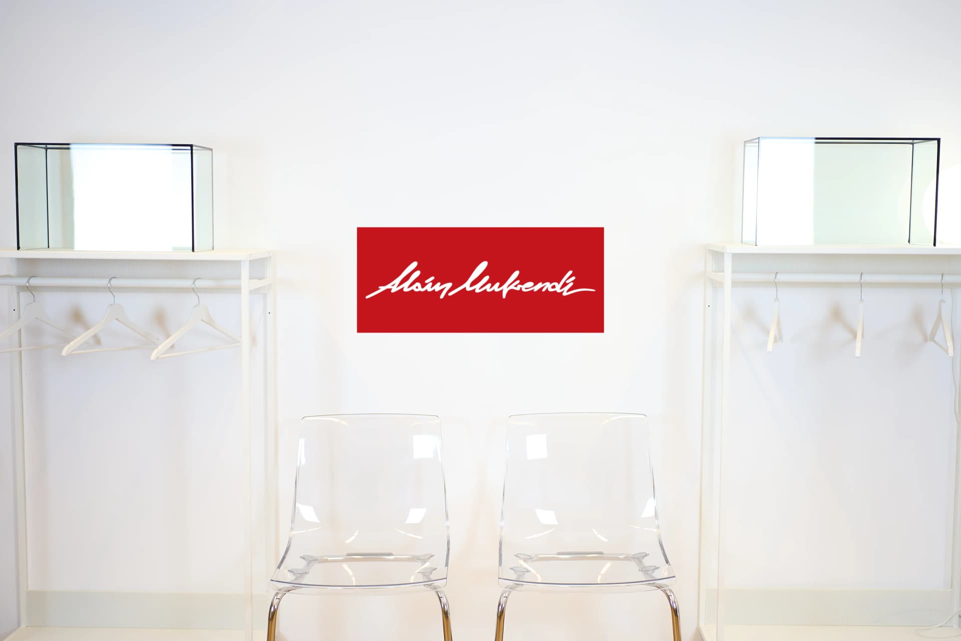 Logo alainmukendi.com