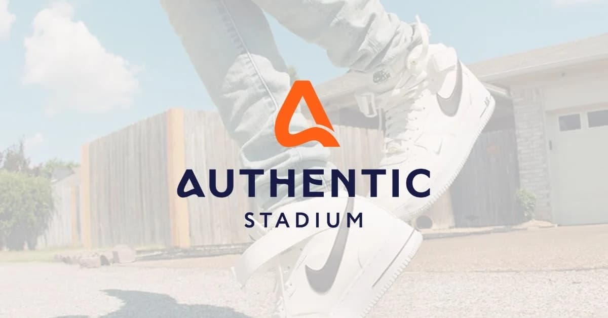 Logo Authentic Stadium | Sneakers Tendances au Meilleur Prix au Sénégal