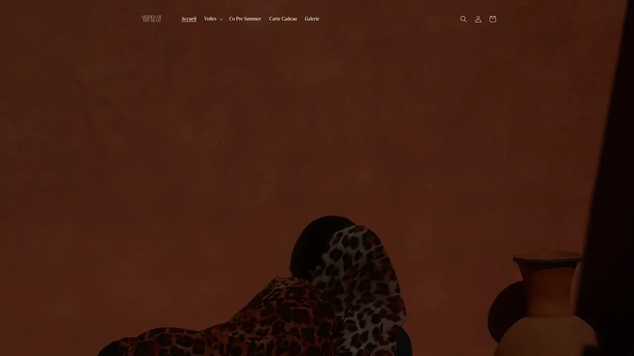 Screenshot de shadesofmiyarah.com